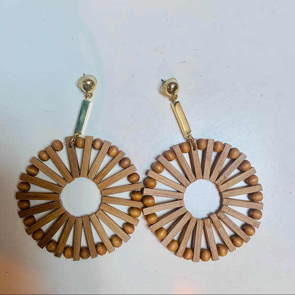 Cult Gaia Ark wooden earrings - Picture 2 of 2